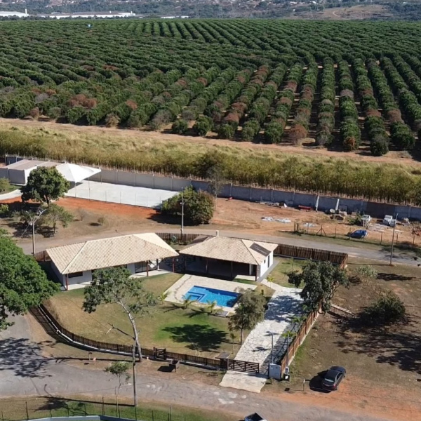 CHÁCARA 3 SUÍTES + HILUX SRX  OU 970K no PIX